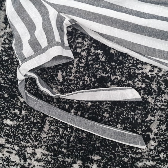 Woman top - Picture 2 of 4